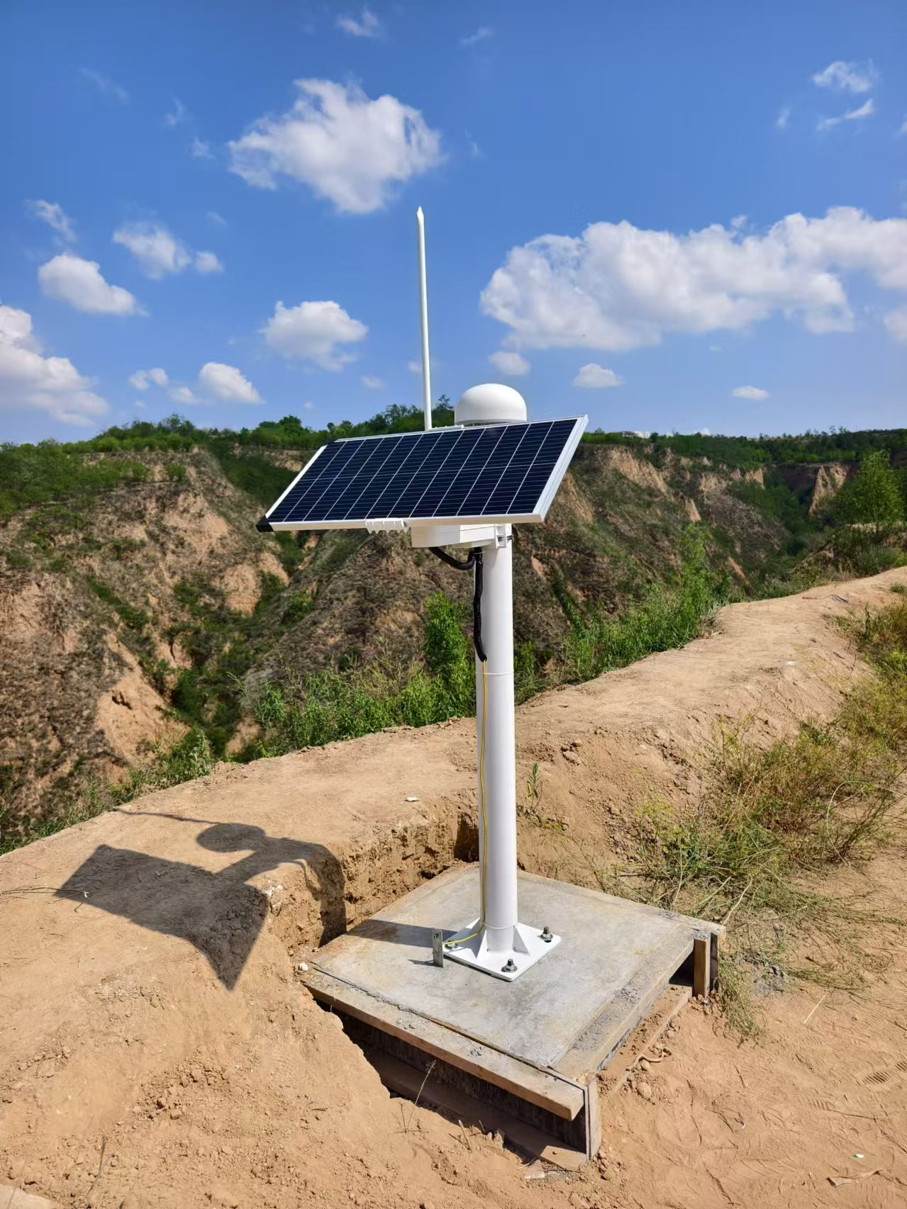 中石油煤層有限責任公司韓城采氣管理區邊坡監測站 (5).jpg